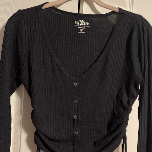Hollister Tops - NWOT Hollister long sleeve shirt in black size Medium